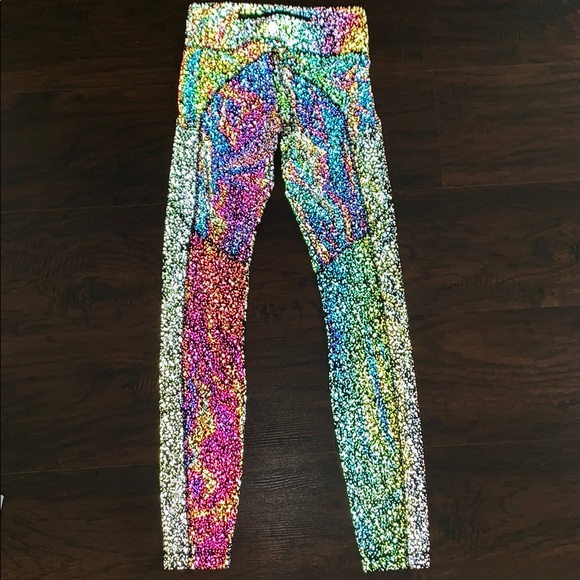 Lululemon Rainbow Reflective Seawheeze Speed Tight - Picture 4 of 7